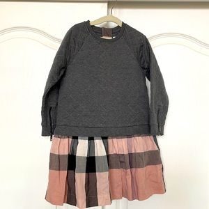 Girls Burberry dress. Size 6. Never worn.